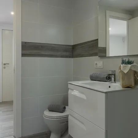Goldhome - Montgri - Piscina Climatizada
