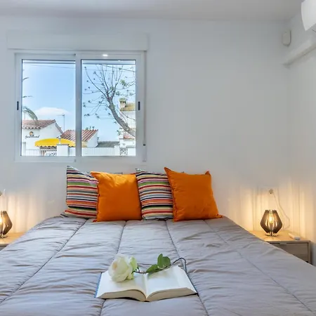 Villa Goldhome - Montgri - Piscina Climatizada Empuriabrava