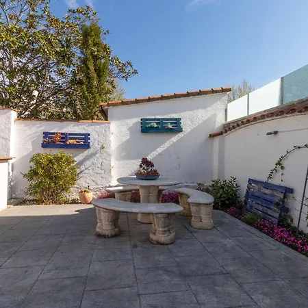 Goldhome - Montgri - Piscina Climatizada Villa *